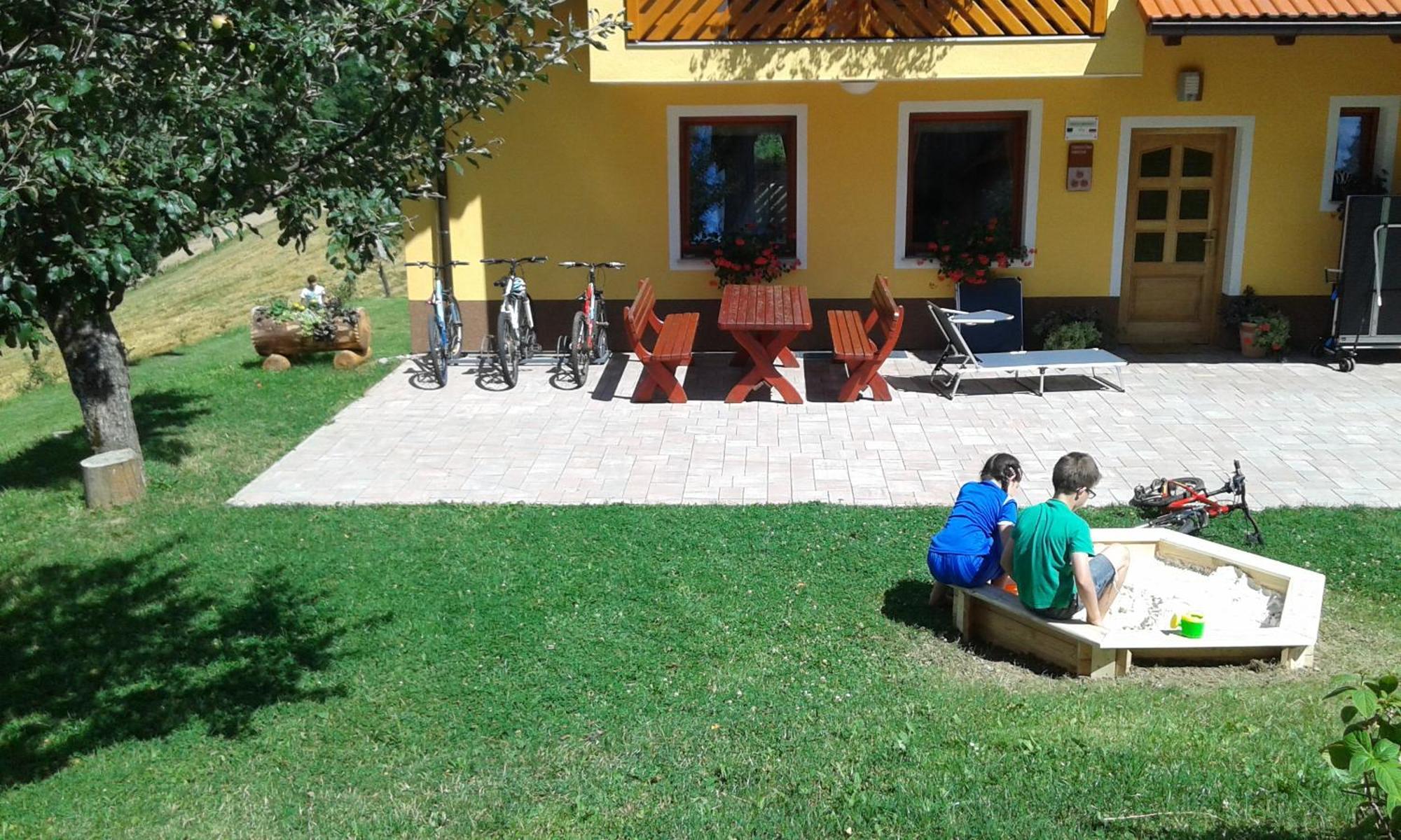 Apartments Organic Tourist Farm Gradisnik Prevalje المظهر الخارجي الصورة