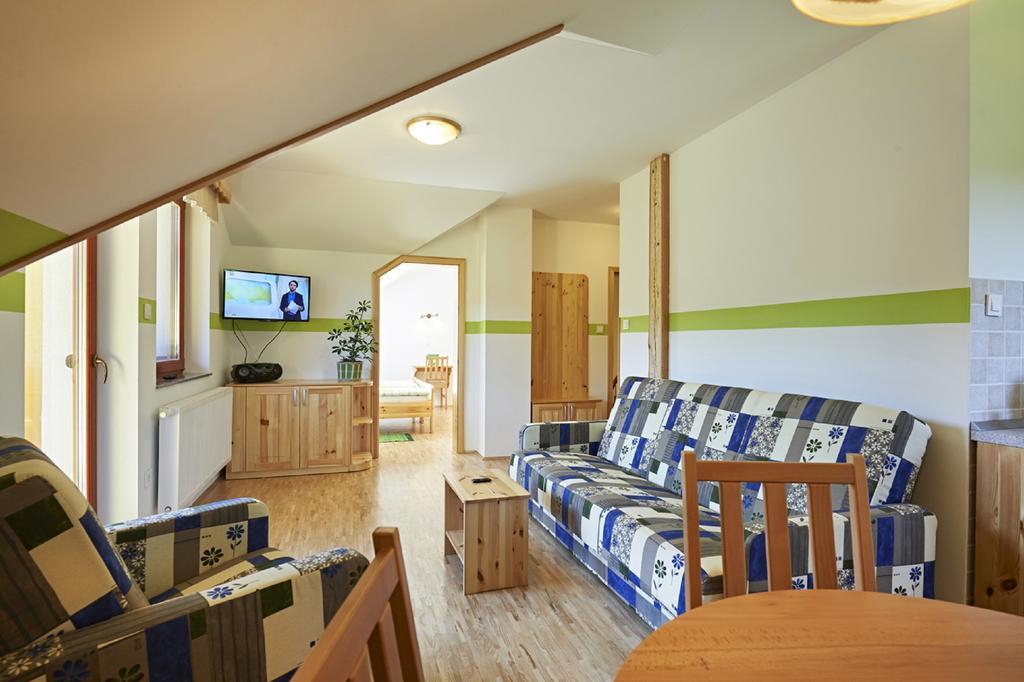 Apartments Organic Tourist Farm Gradisnik Prevalje المظهر الخارجي الصورة